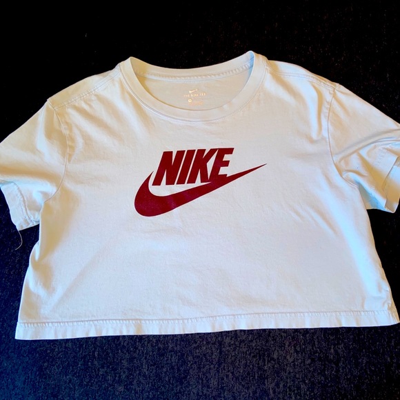 NIKE BASICS CROP TOP - Picture 1 of 4
